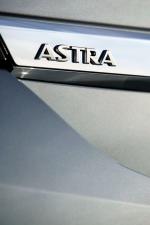 Opel Astra GTC 2005 года